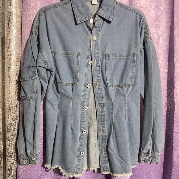 Stylish Jean Jacket - Picture 4 of 10